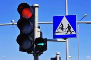 zielona strzalka warunkowego skrętu warszawa