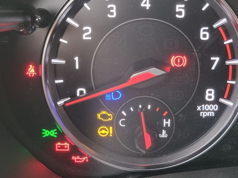 Światła drogowe Suzuki Swift