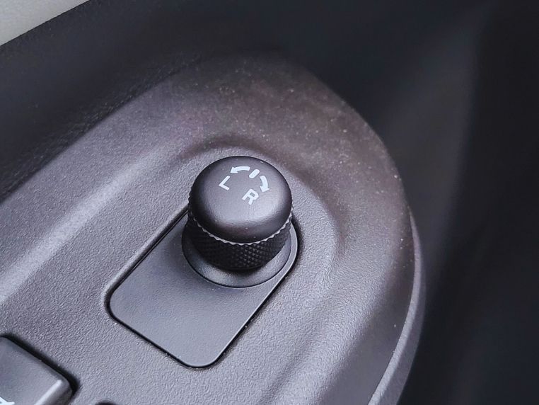 Regulacja lusterek Suzuki Swift