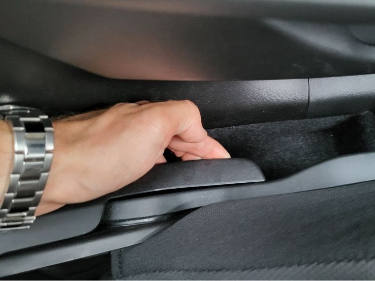 regulacja kąta oparcia Suzuki Swift