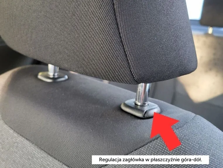 Regulacja zagłówka fotela w Hyundai i20